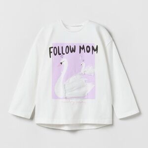 Zara Cream and Purple Graphic Shirt